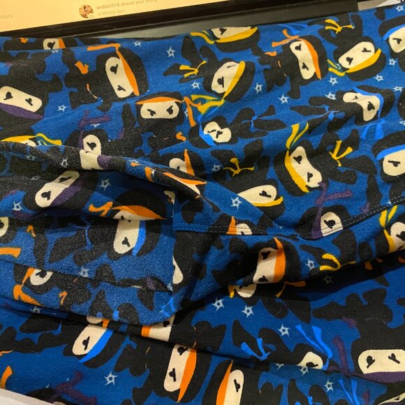 GUC Lularoe Leggings RARE prints Ninja Space Invaders heart feather rainbow OS - Picture 5 of 5